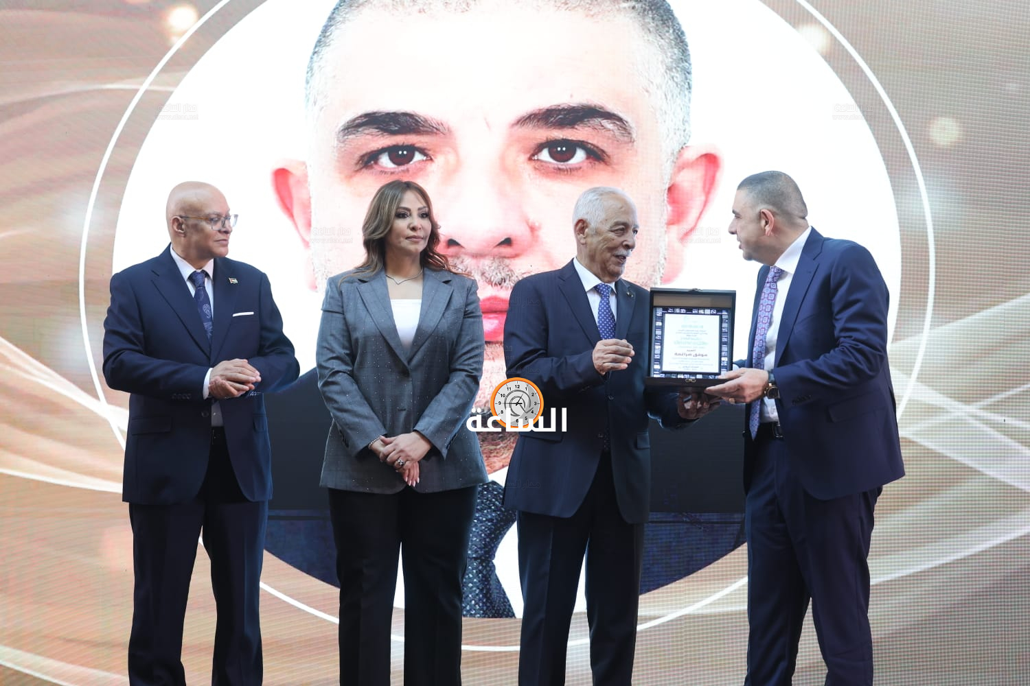 Madar Al-Saa Images 0.11367993000172782
