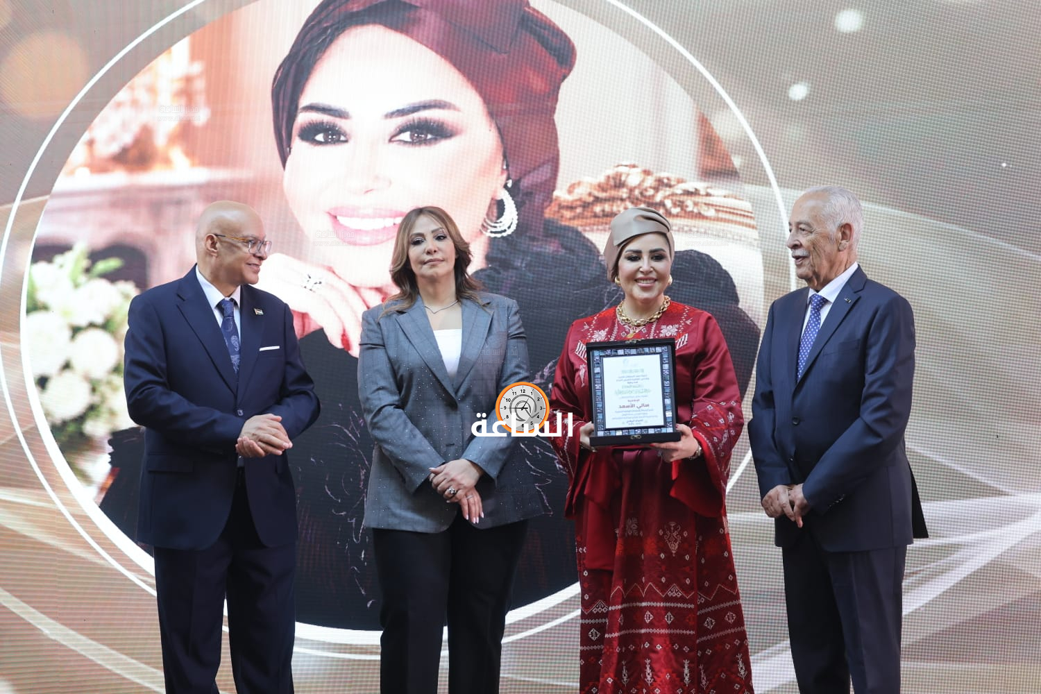 Madar Al-Saa Images 0.7845261766471918