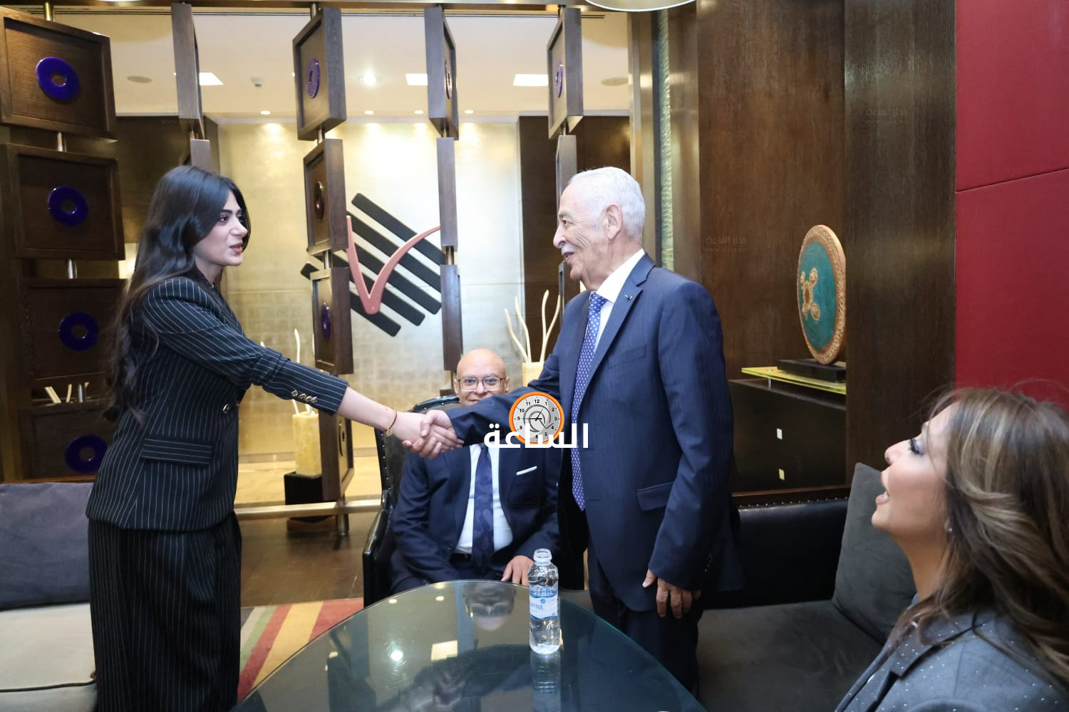 Madar Al-Saa Images 0.8230481386906221