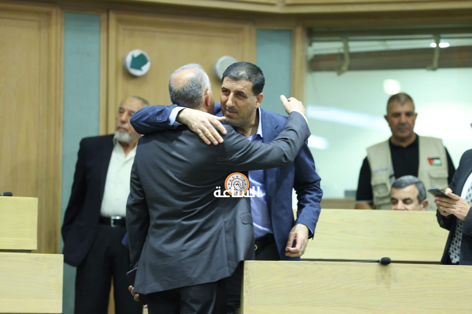 Madar Al-Saa Images 0.6236601488768387