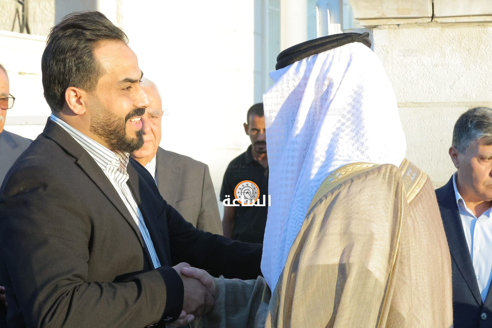 Madar Al-Saa Images 0.6033385328934863