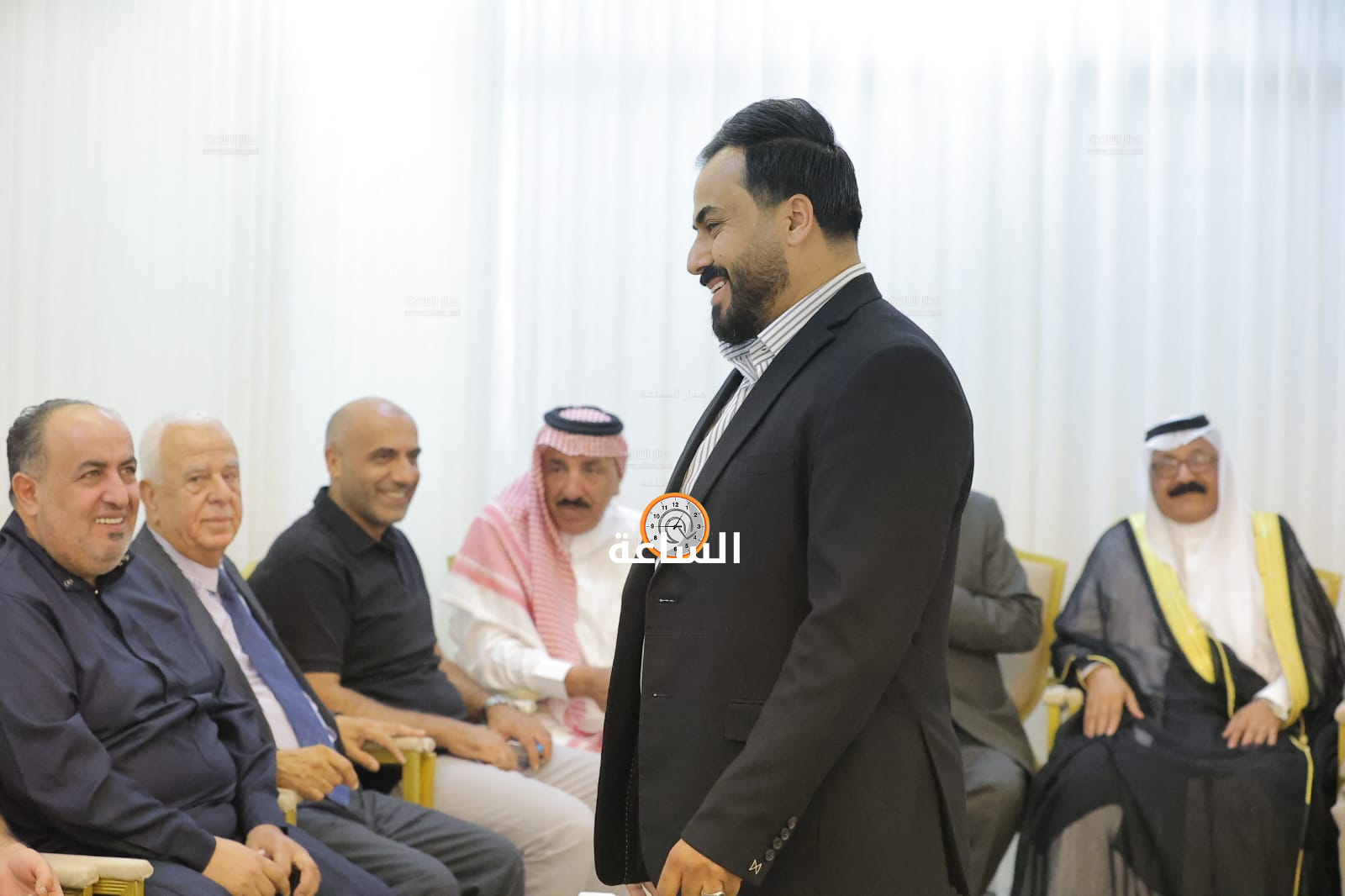Madar Al-Saa Images 0.45098811387795934