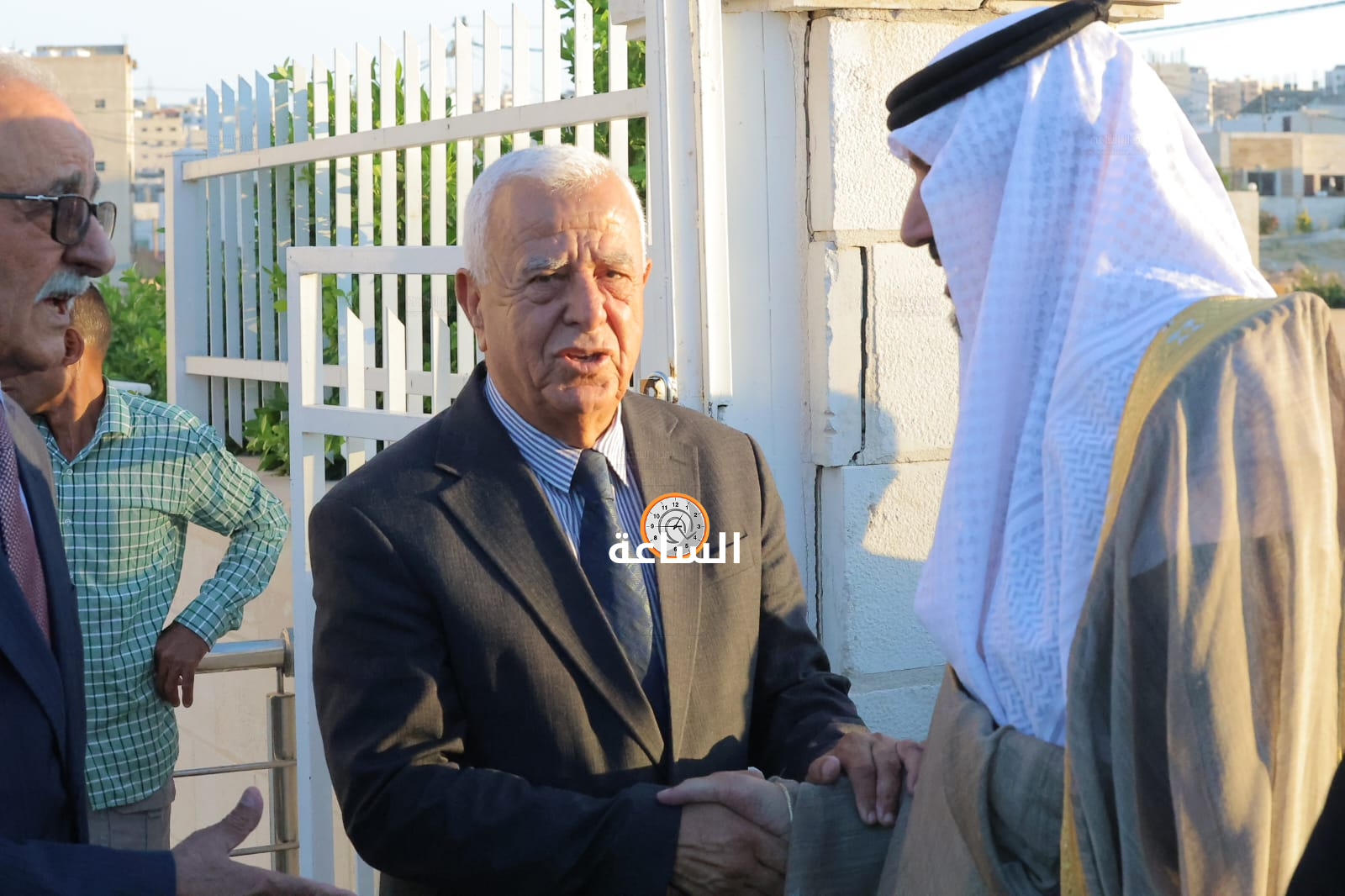 Madar Al-Saa Images 0.19790705060650415