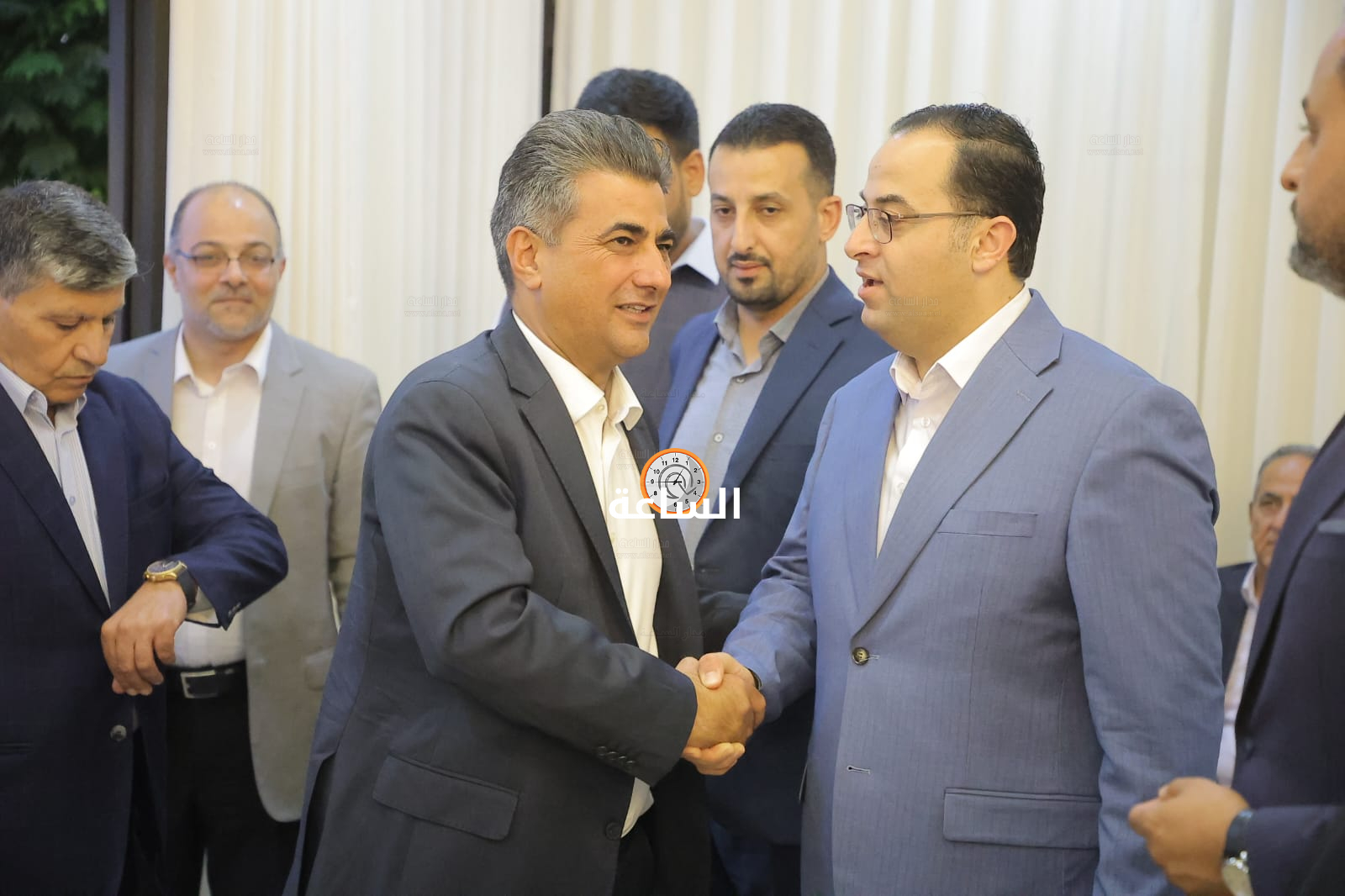 Madar Al-Saa Images 0.6322399403937988