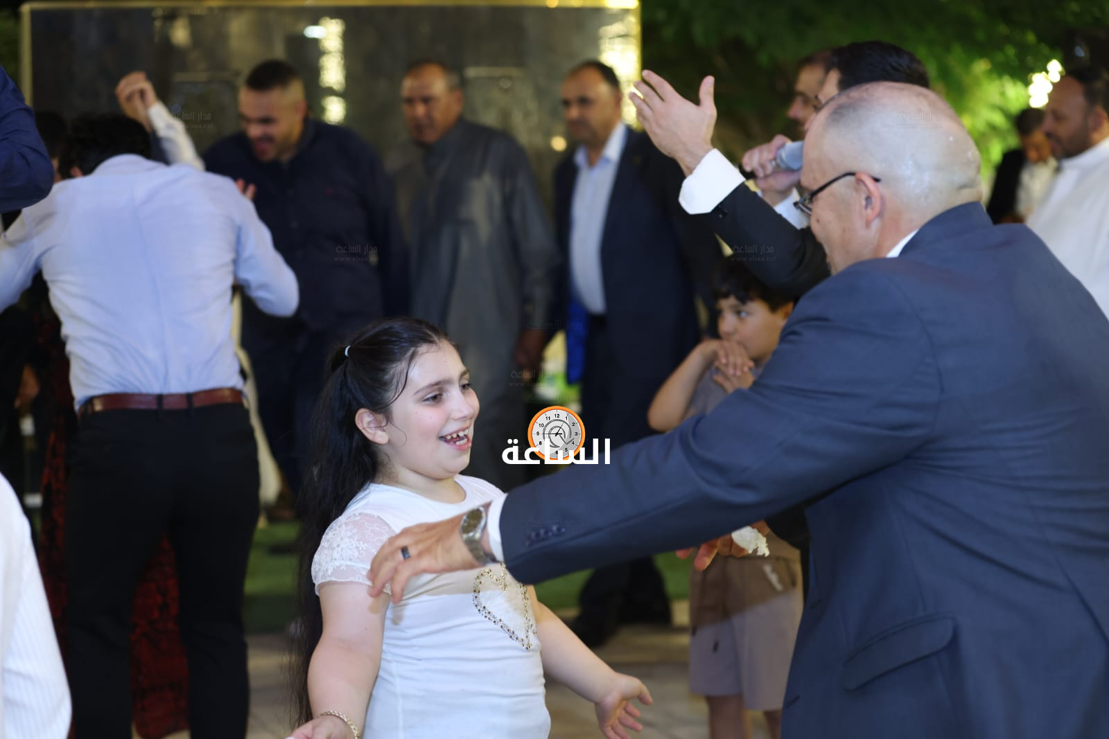 Madar Al-Saa Images 0.5421449593963468