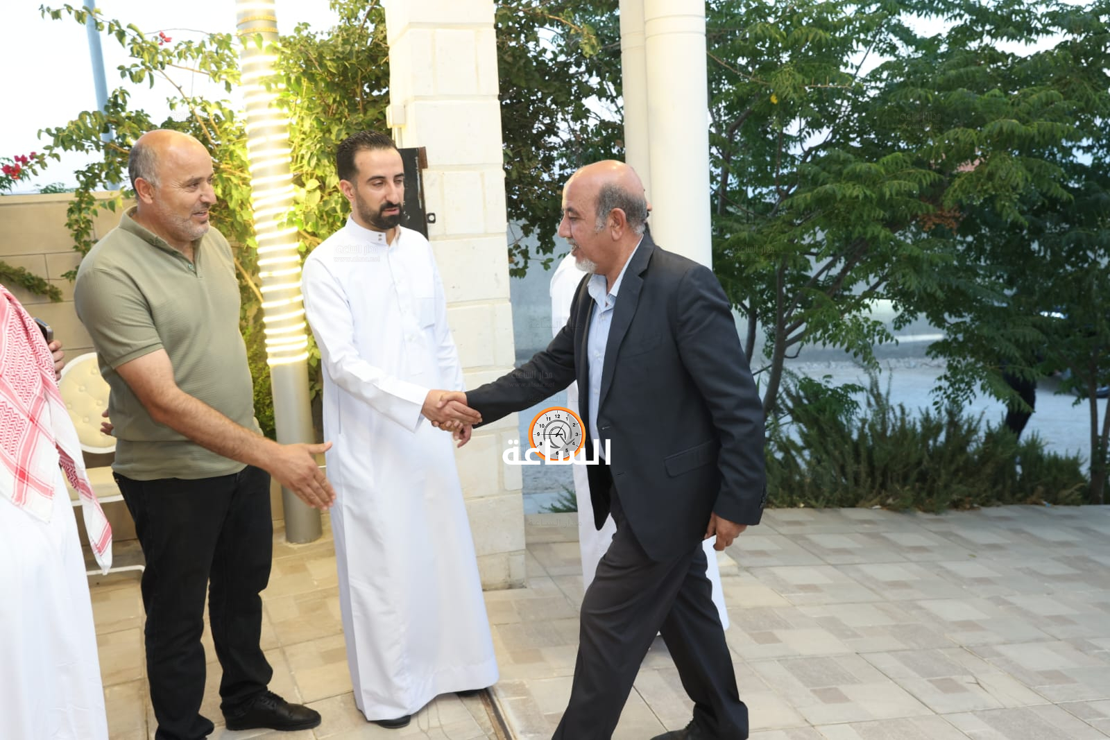 Madar Al-Saa Images 0.4737272711228351