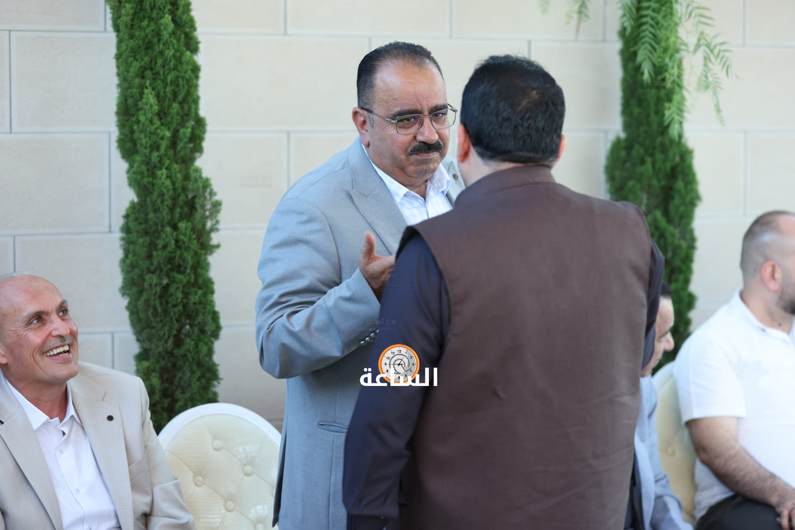 Madar Al-Saa Images 0.39705929060250744