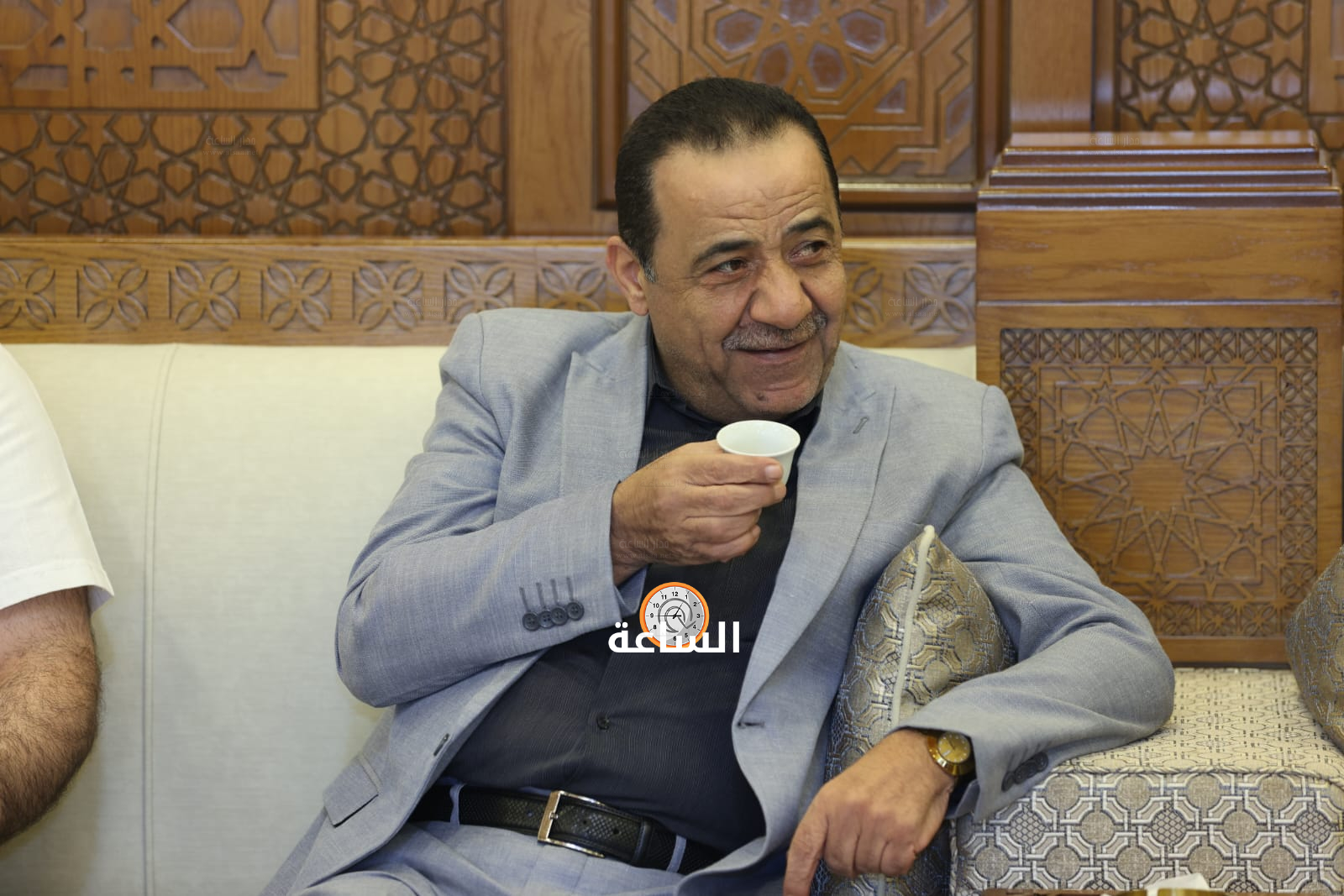 Madar Al-Saa Images 0.8756030452553796