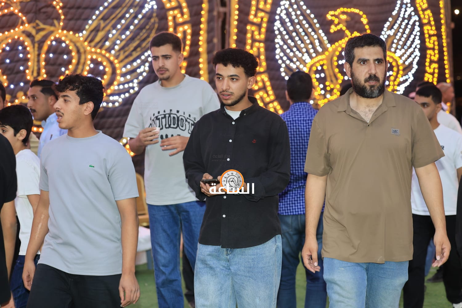 Madar Al-Saa Images 0.9865143456285834