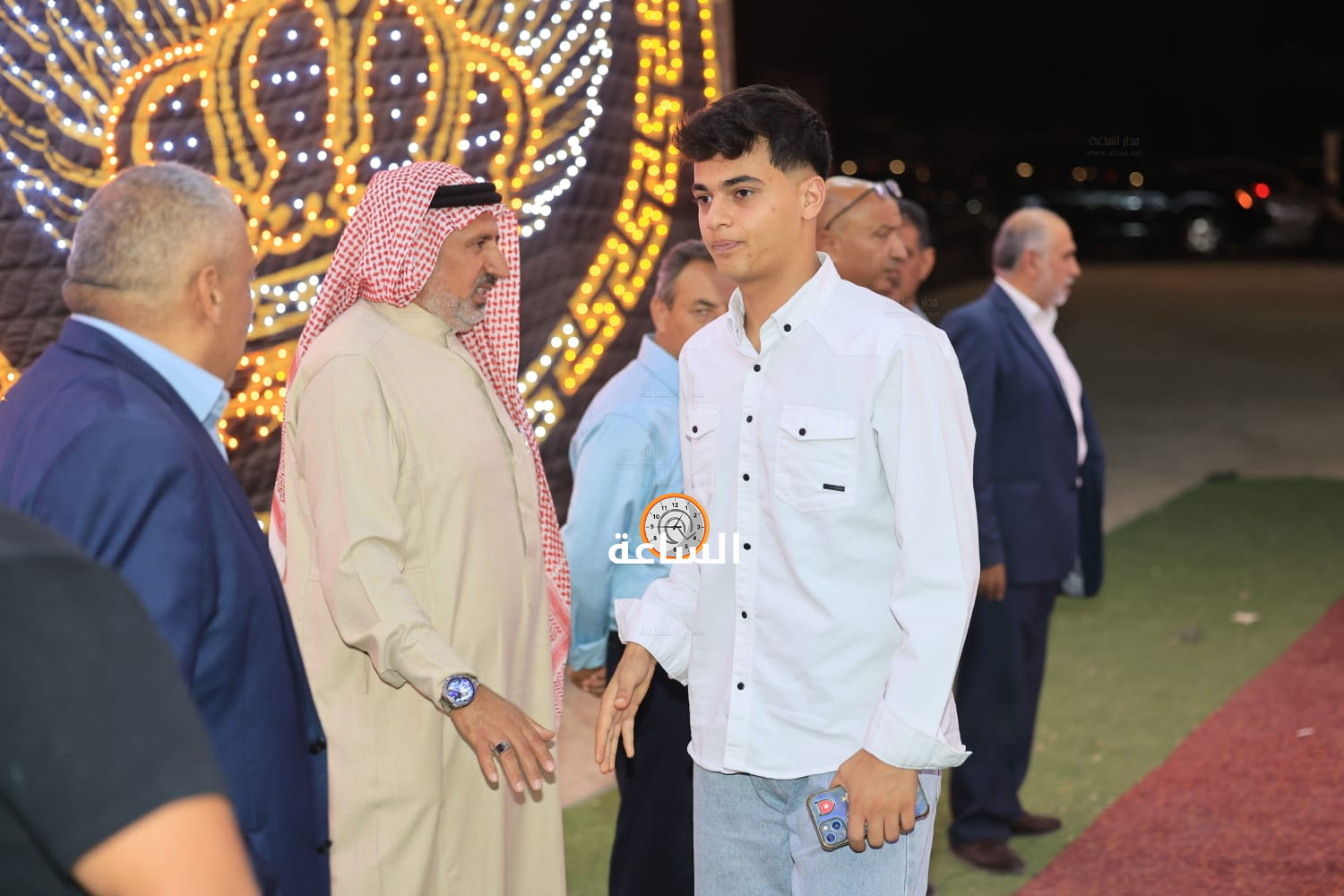 Madar Al-Saa Images 0.6564612870583477