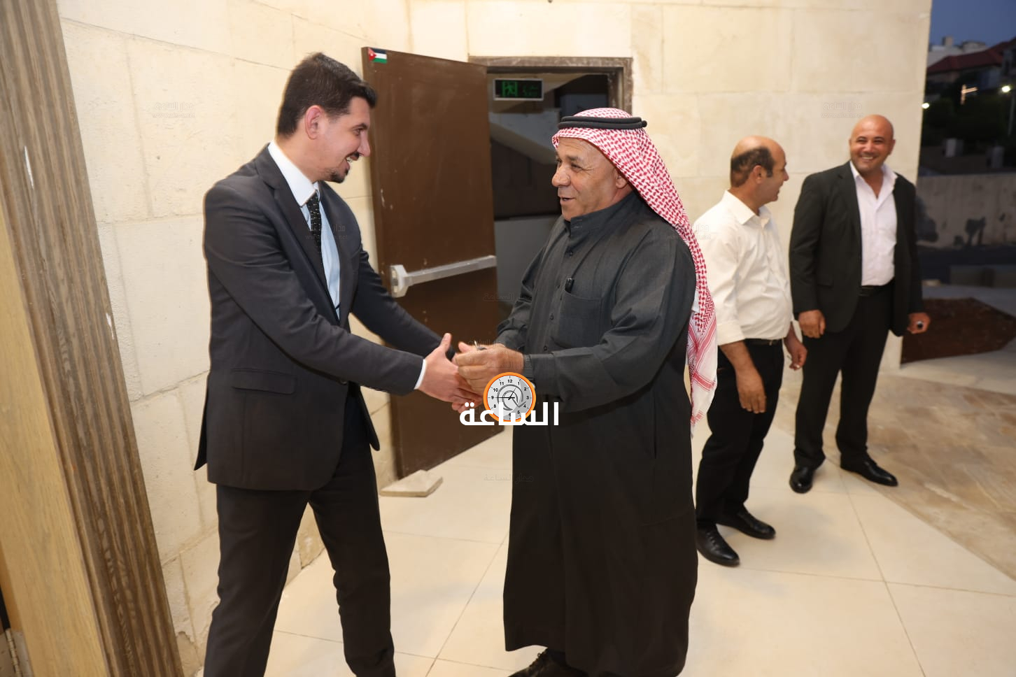 Madar Al-Saa Images 0.7911248778450829