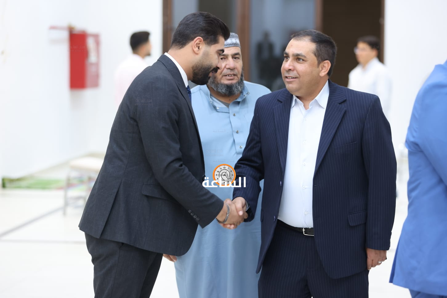 Madar Al-Saa Images 0.7528716406893677