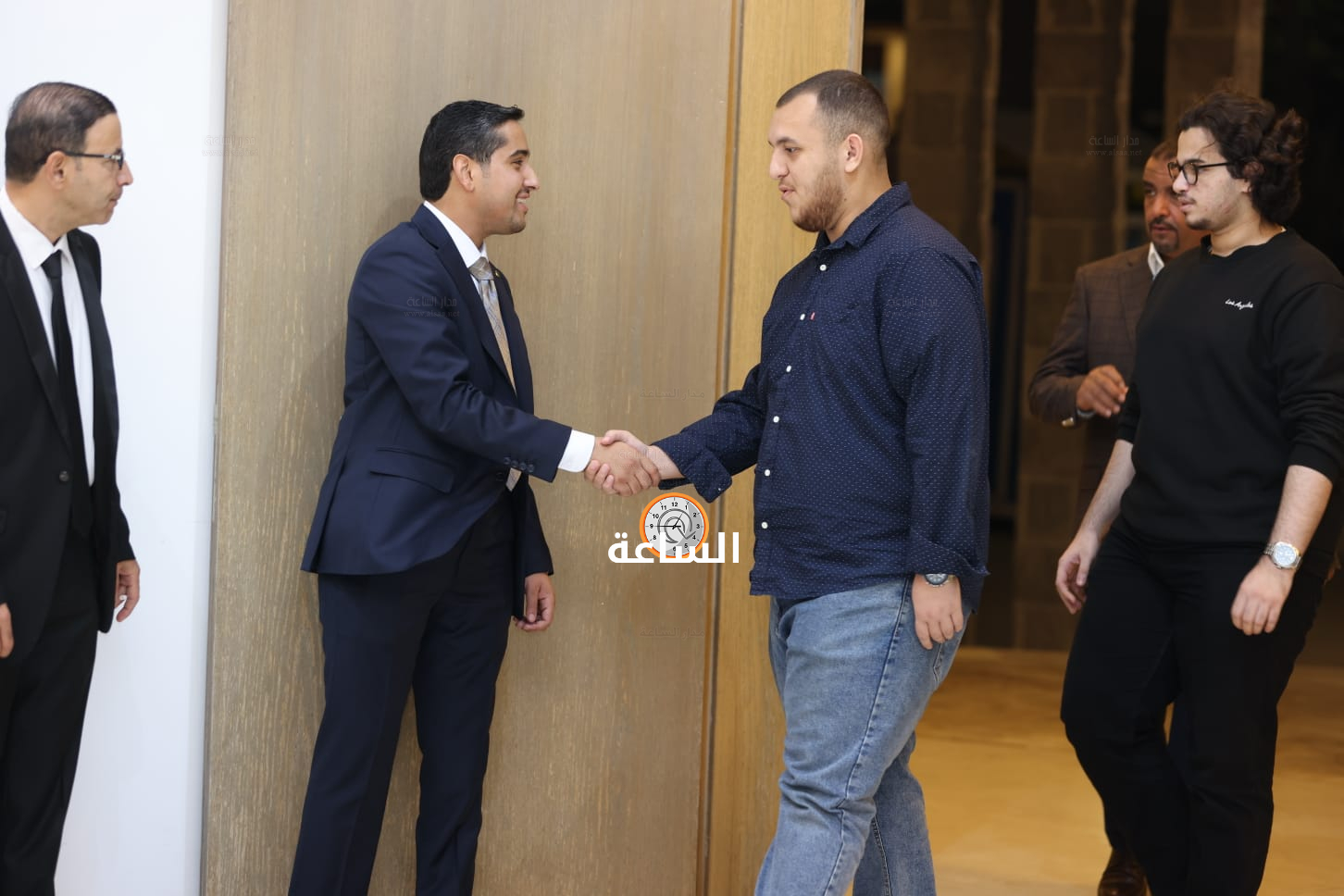 Madar Al-Saa Images 0.24338311801687973