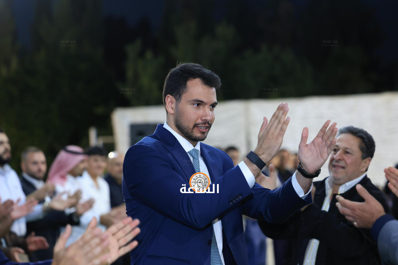 Madar Al-Saa Images 0.5794954335759681