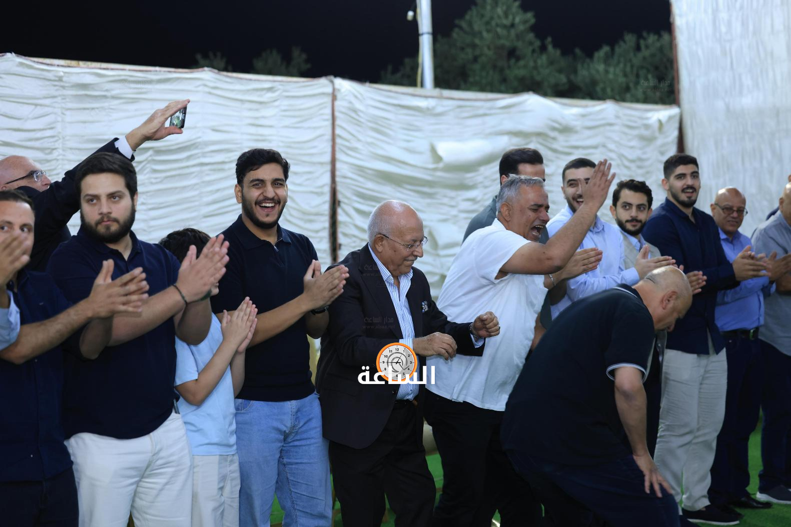 Madar Al-Saa Images 0.6447751810258369