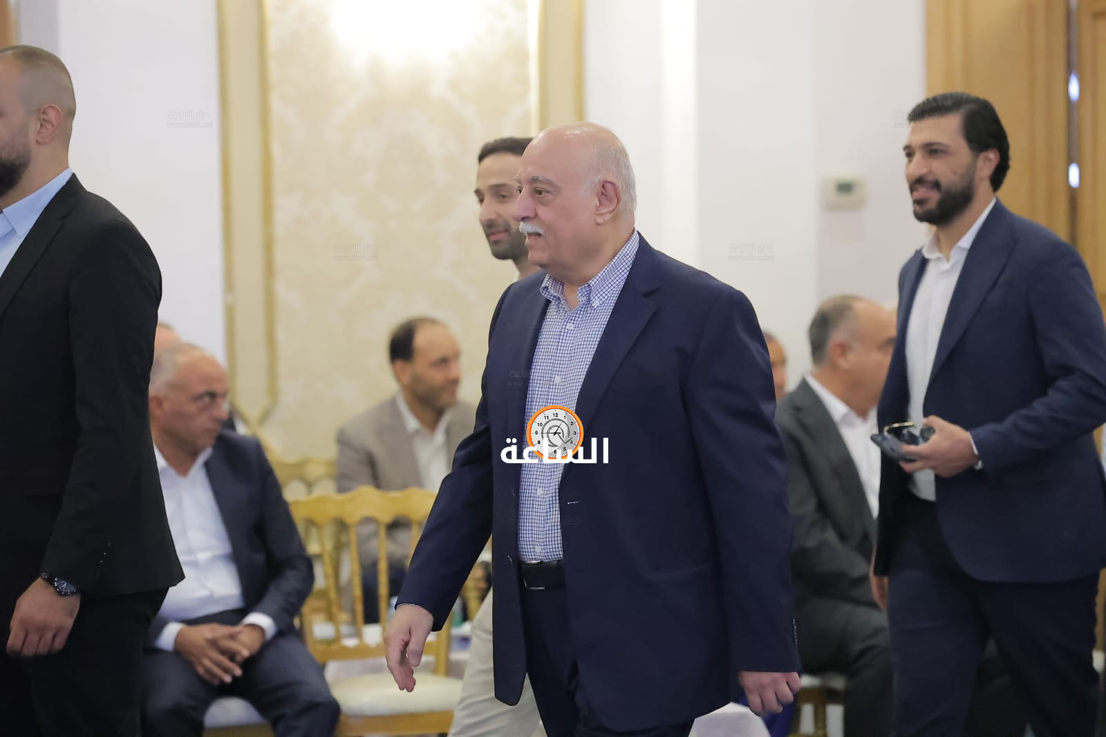 Madar Al-Saa Images 0.8699996131282116