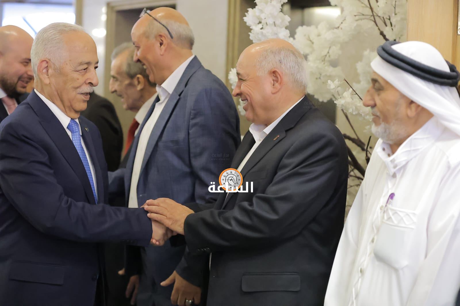 Madar Al-Saa Images 0.43283052613780615