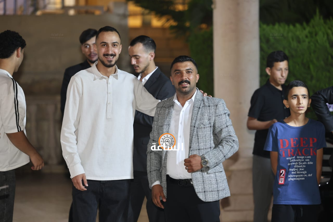 Madar Al-Saa Images 0.0005418616566620349