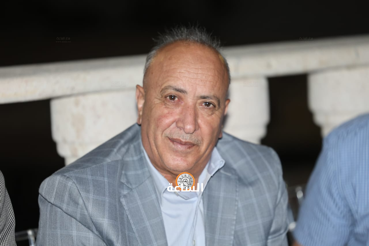 Madar Al-Saa Images 0.3711442335957935