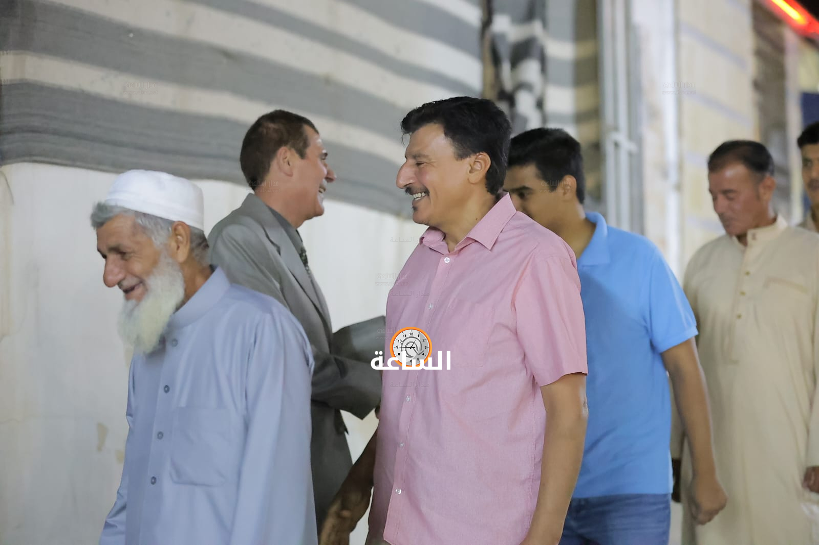 Madar Al-Saa Images 0.4985712072427221