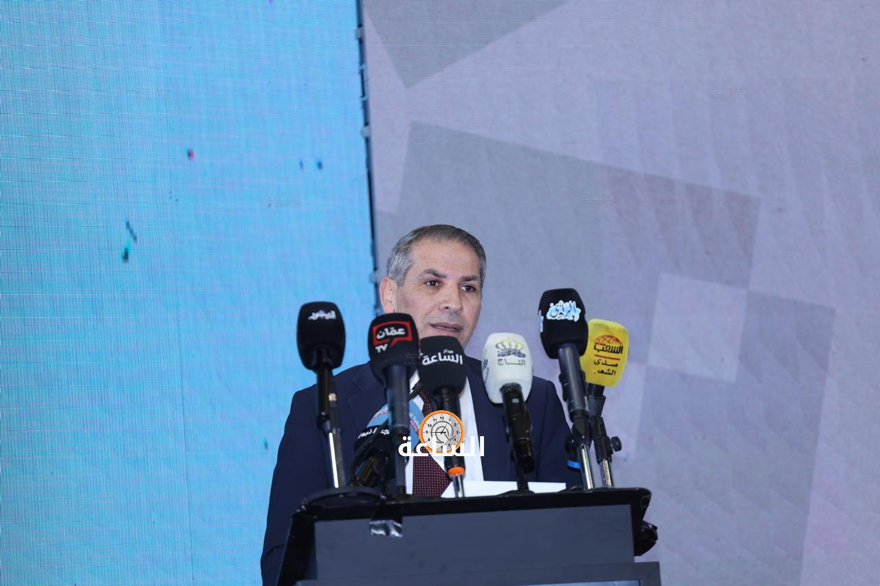 Madar Al-Saa Images 0.17748347136212528