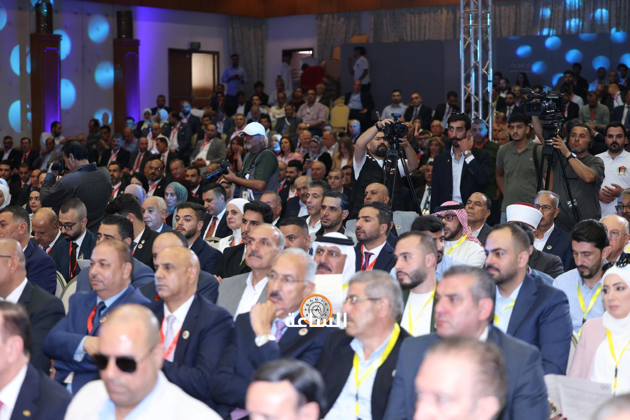 Madar Al-Saa Images 0.8793256592772145