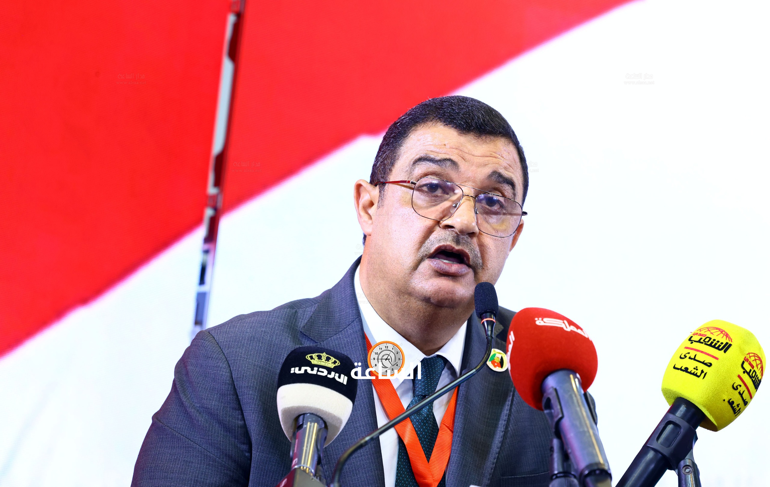 Madar Al-Saa Images 0.9144453762278202