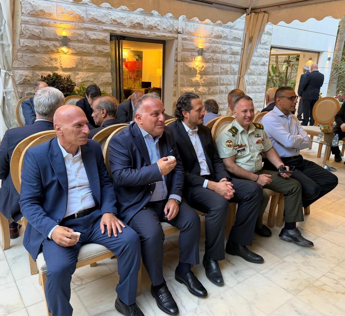 Madar Al-Saa Images 0.6711804240504672