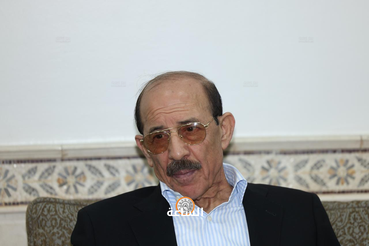 Madar Al-Saa Images 0.9759465768228575