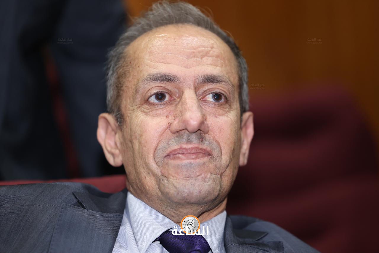 Madar Al-Saa Images 0.7707840436255192
