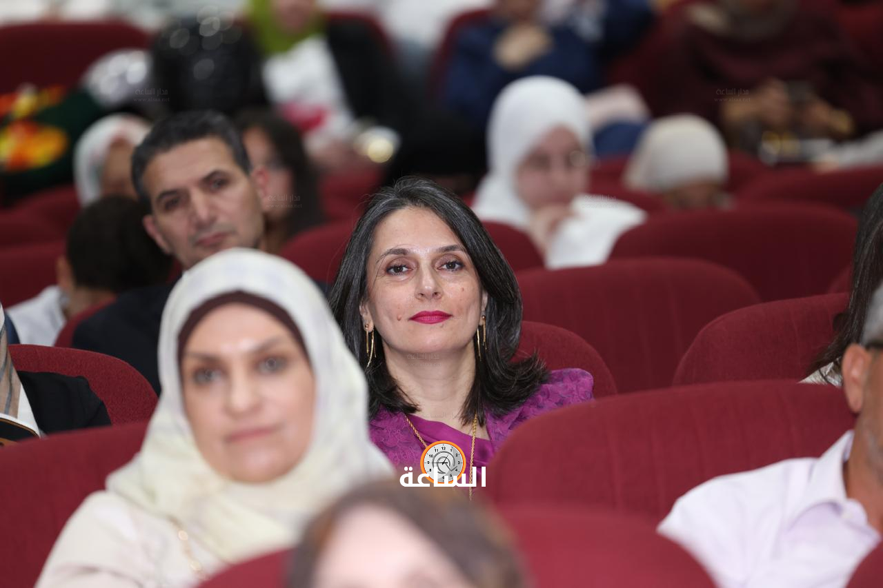 Madar Al-Saa Images 0.40183267526944844