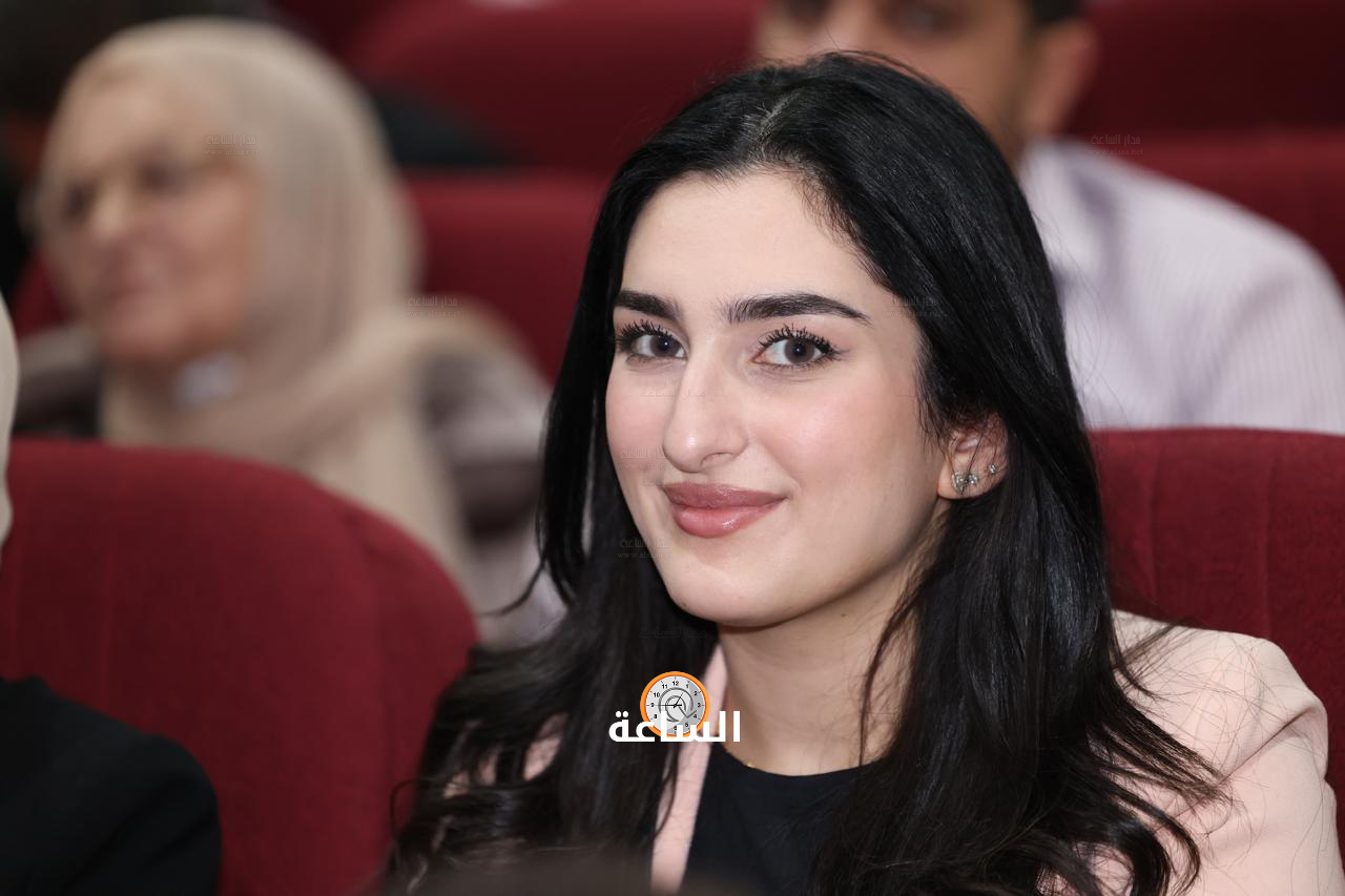 Madar Al-Saa Images 0.8628446910110474