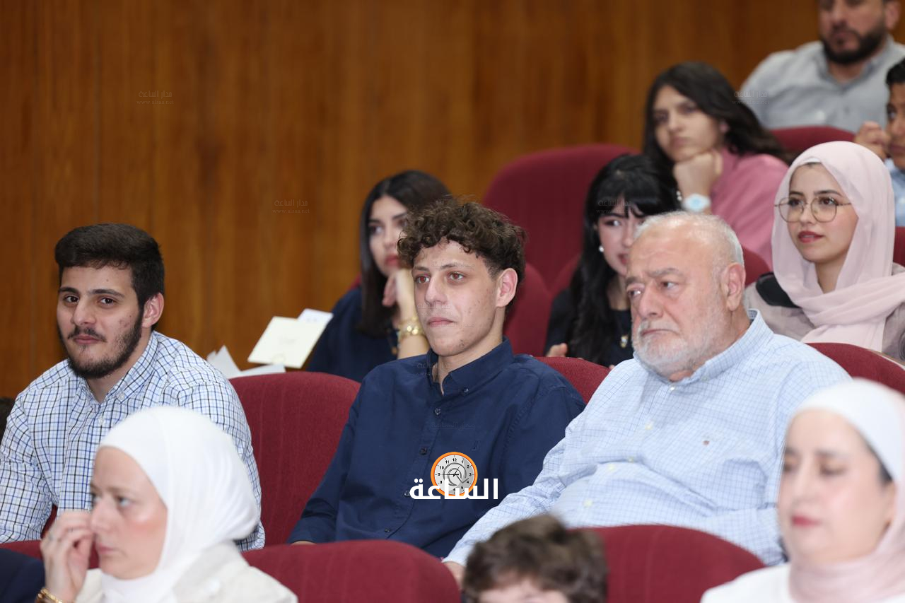 Madar Al-Saa Images 0.8084458624881219