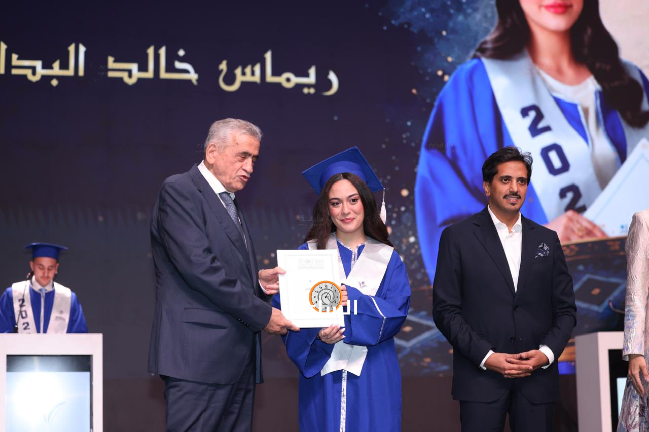 Madar Al-Saa Images 0.05783727863024091