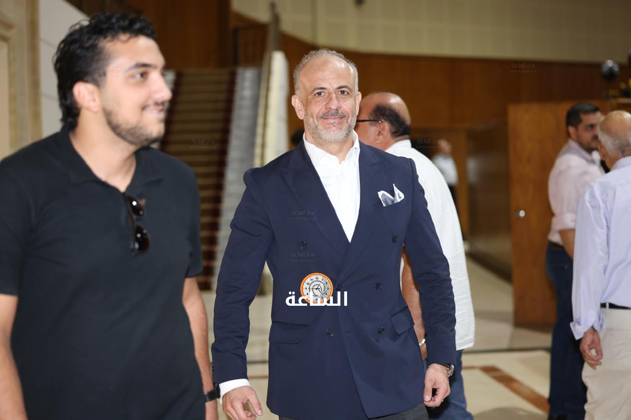Madar Al-Saa Images 0.3361218811272376