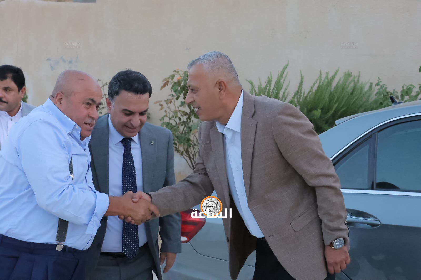 Madar Al-Saa Images 0.39172343408701105
