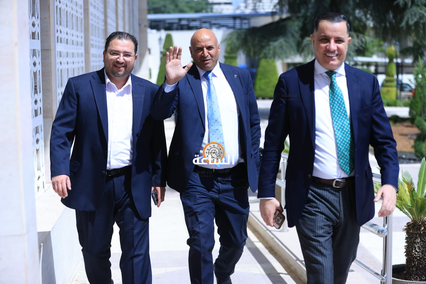 Madar Al-Saa Images 0.4809515571983751