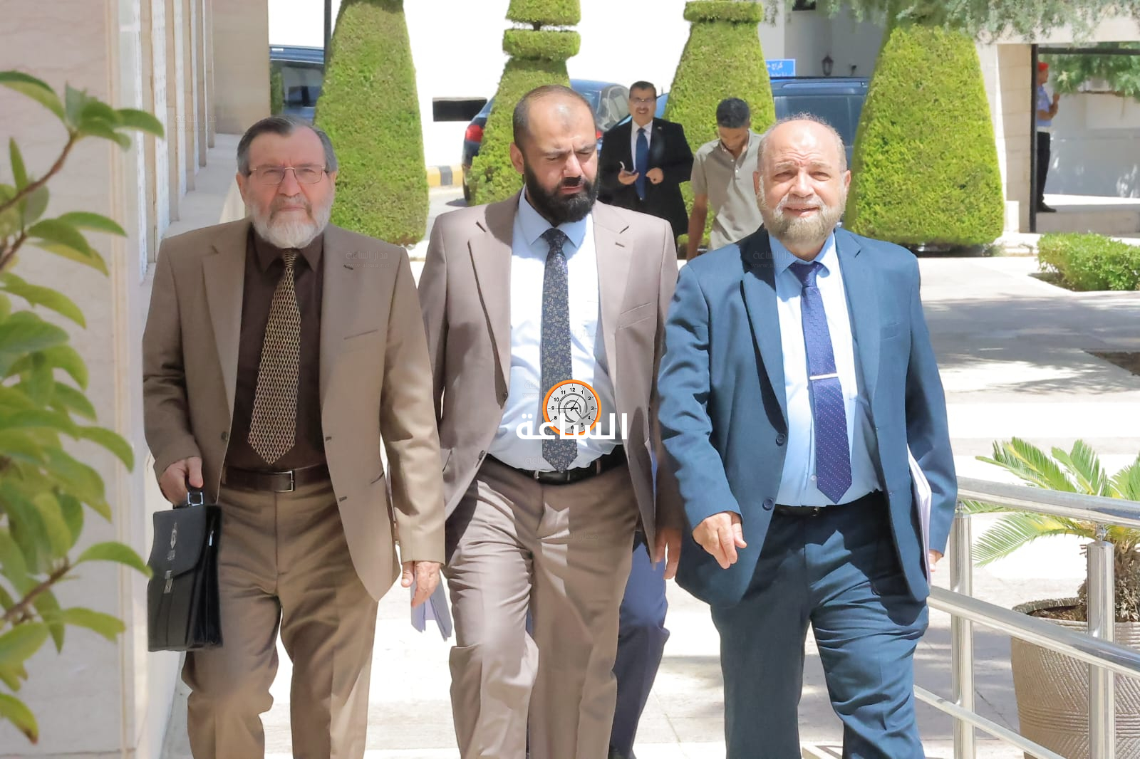 Madar Al-Saa Images 0.1420573075572985