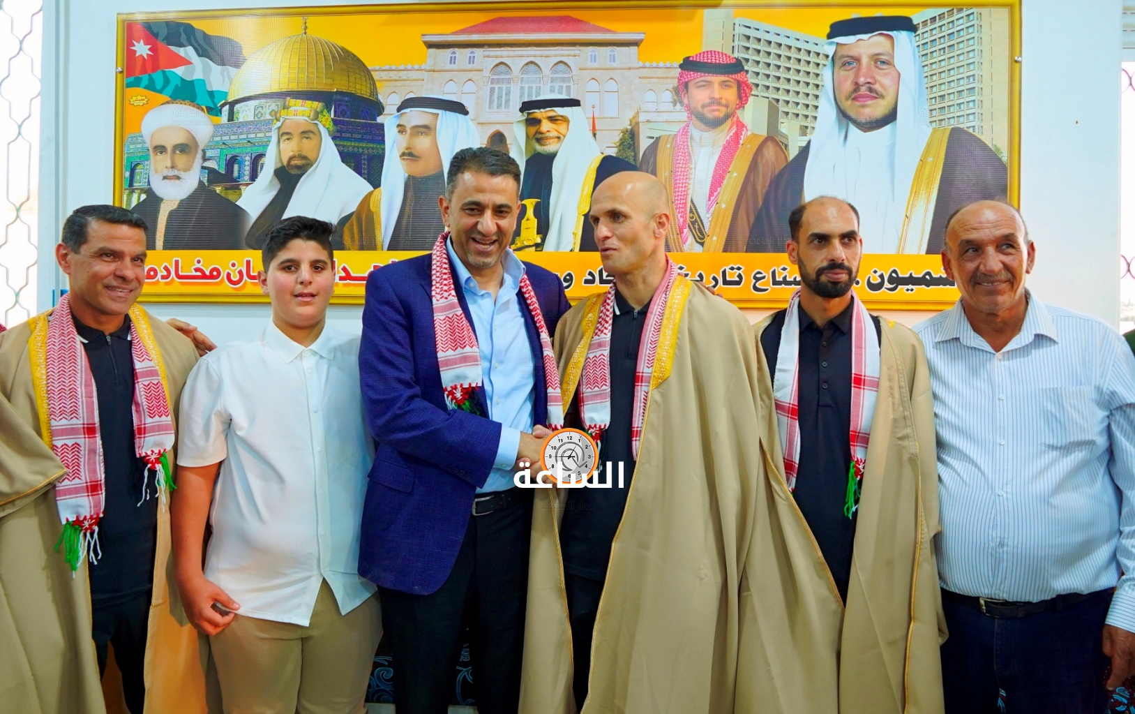 Madar Al-Saa Images 0.18957056003502204