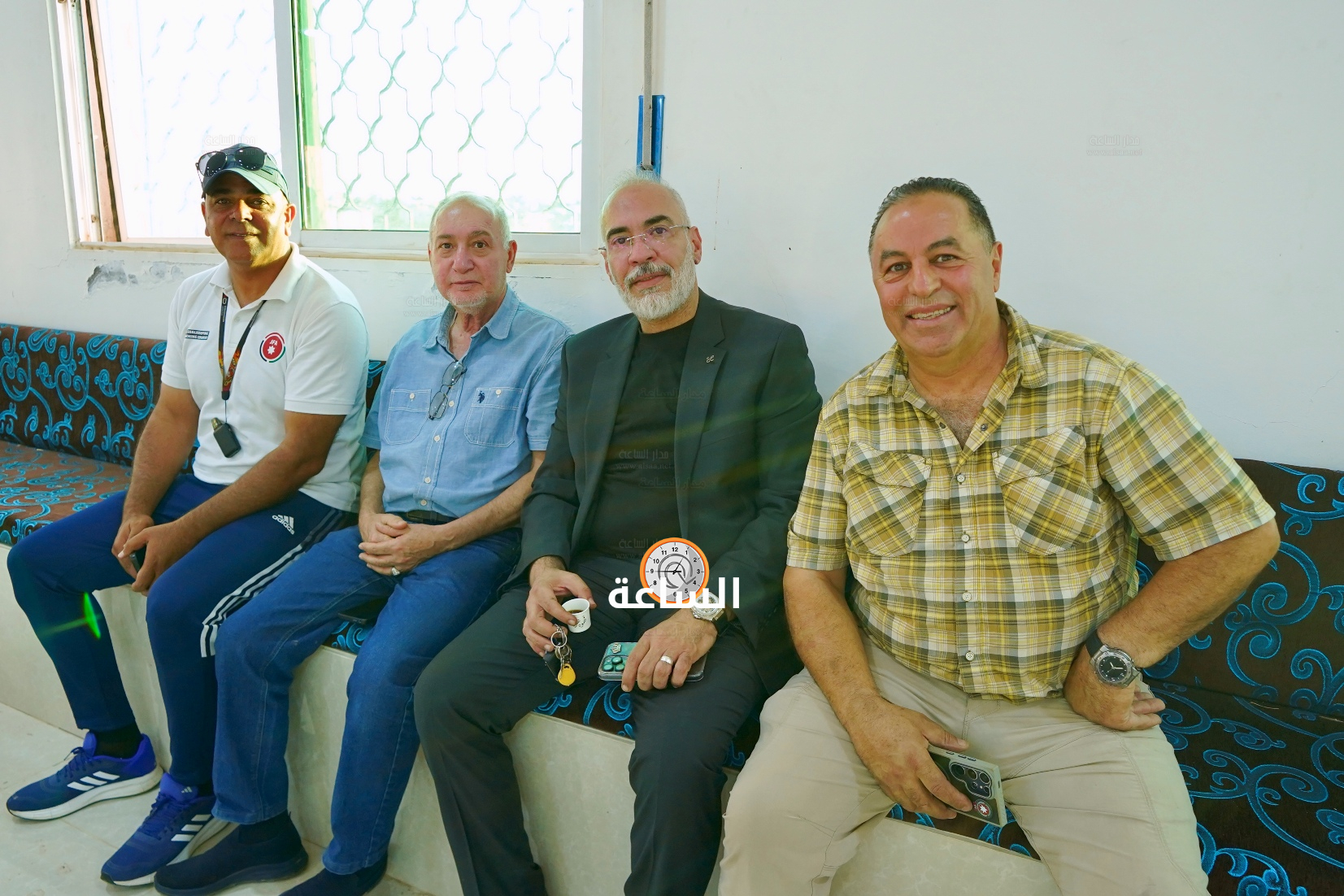 Madar Al-Saa Images 0.43952074182882583
