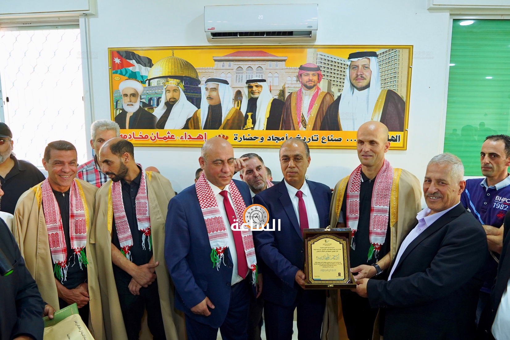 Madar Al-Saa Images 0.3531191045781654