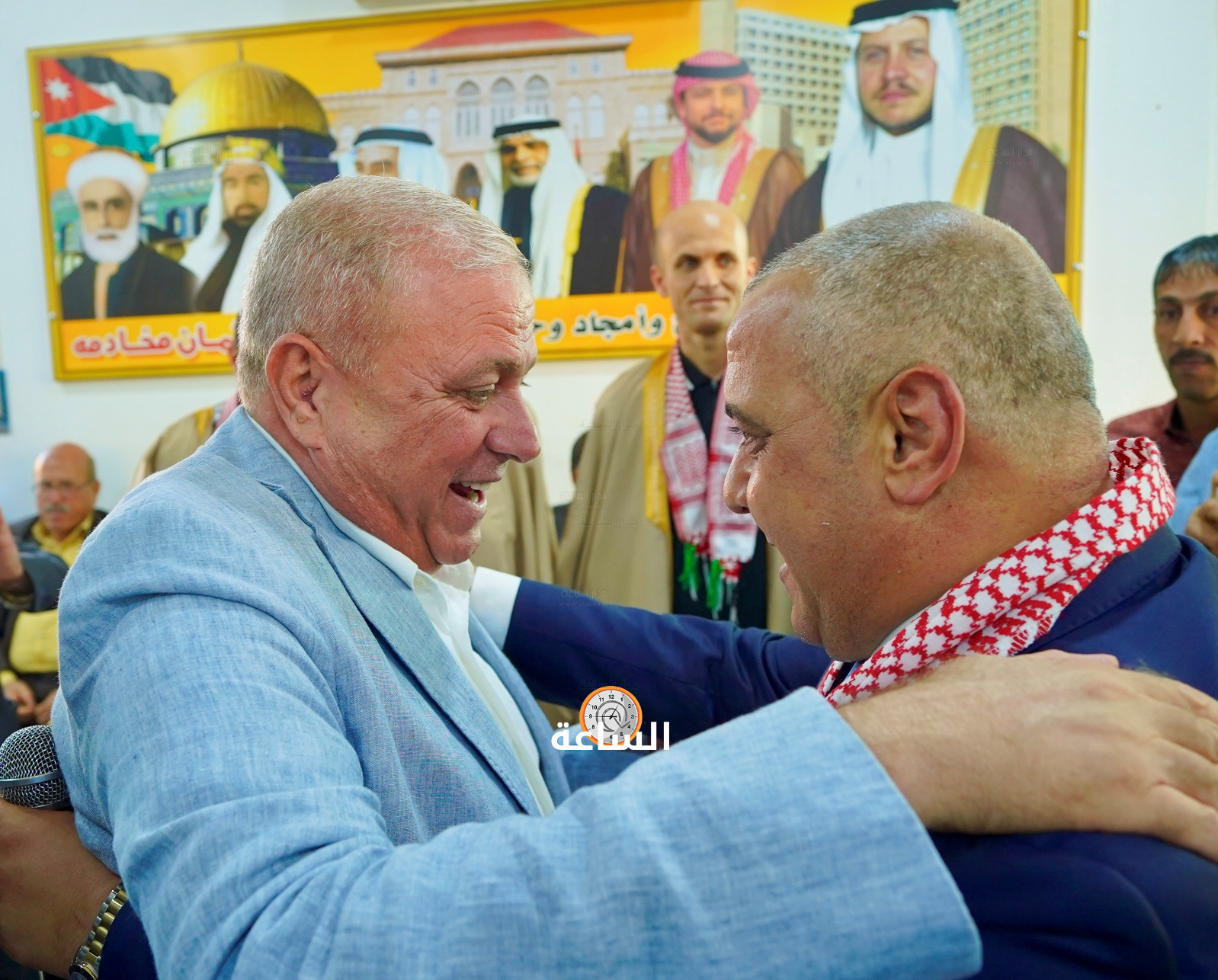 Madar Al-Saa Images 0.22244944263366984