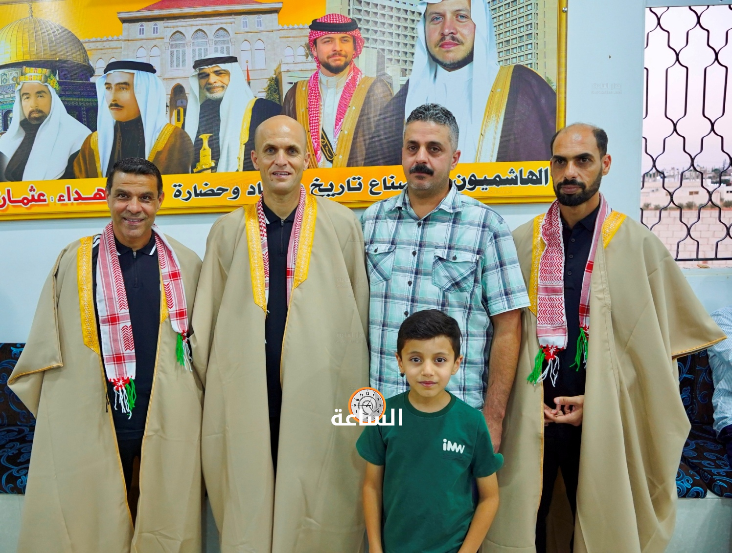 Madar Al-Saa Images 0.8239437211144336