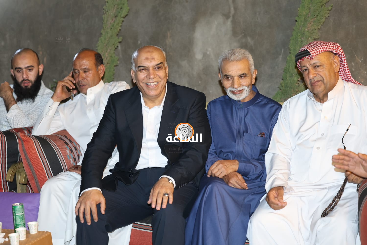 Madar Al-Saa Images 0.22610190258935559