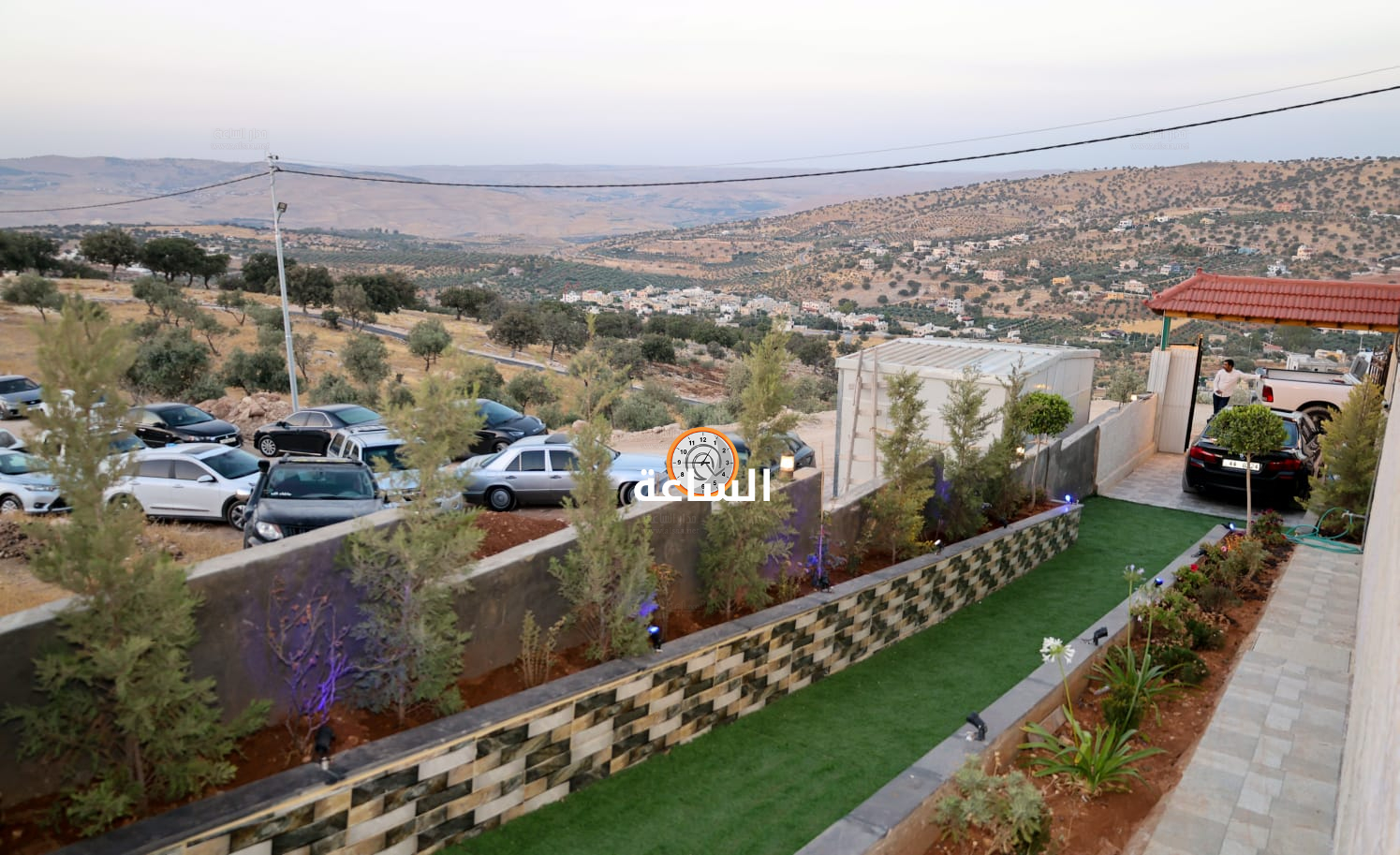 Madar Al-Saa Images 0.6174786130380449
