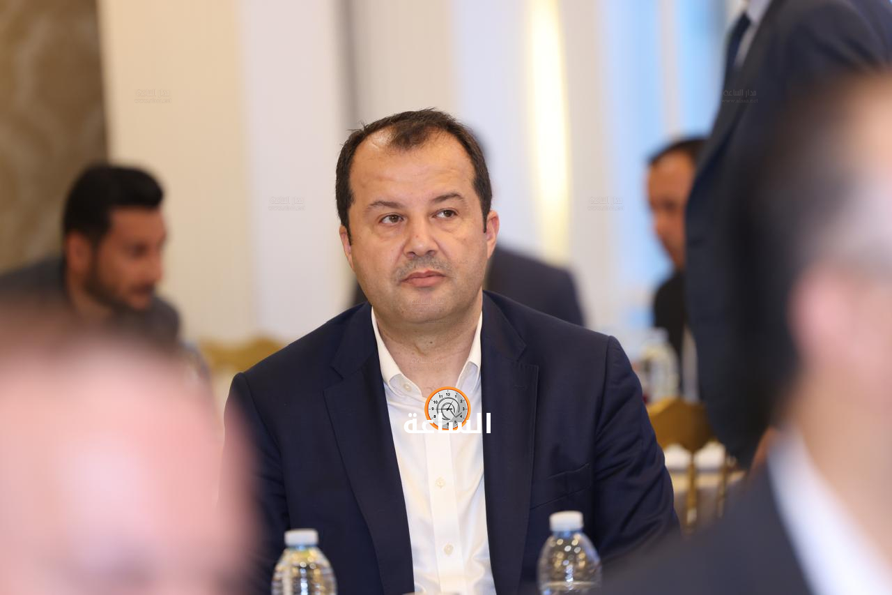 Madar Al-Saa Images 0.43094502398299495