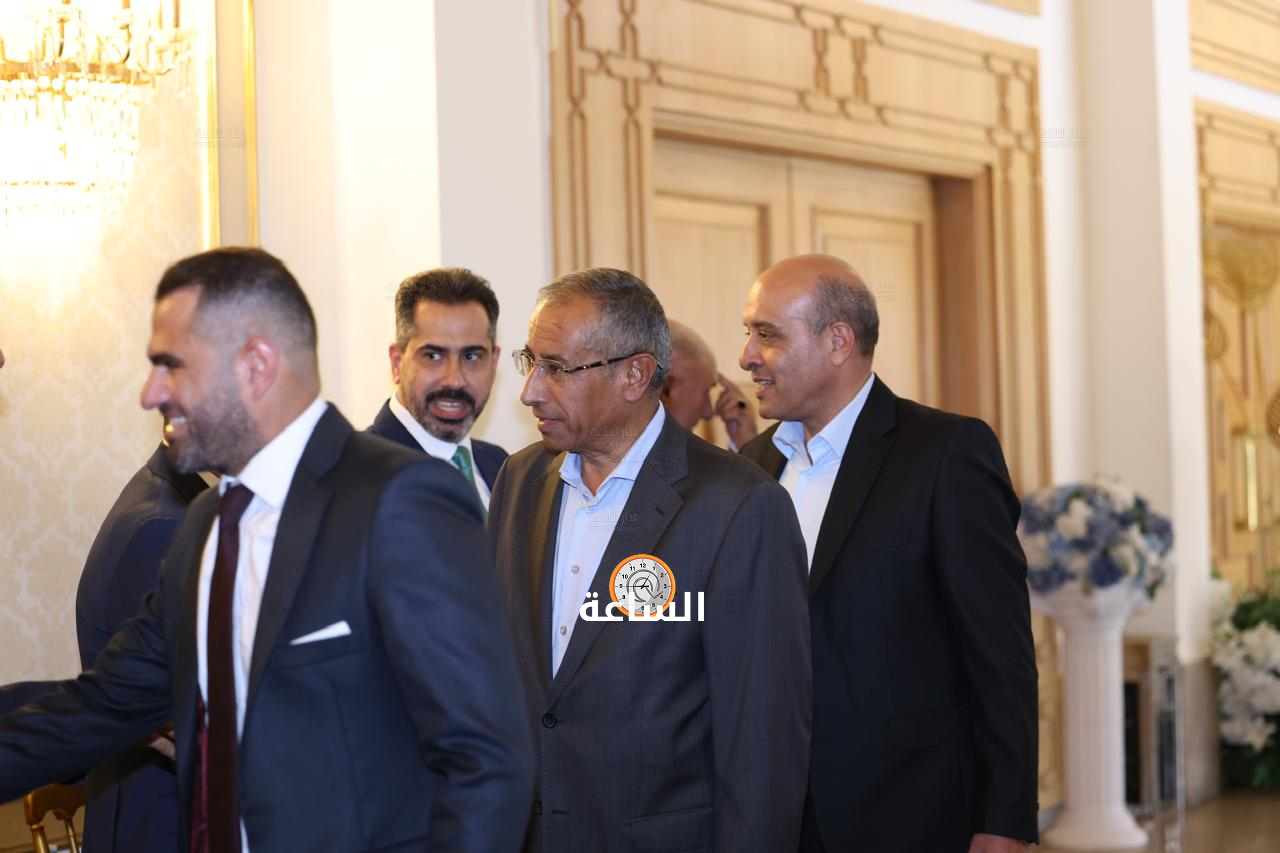 Madar Al-Saa Images 0.5796779836039362