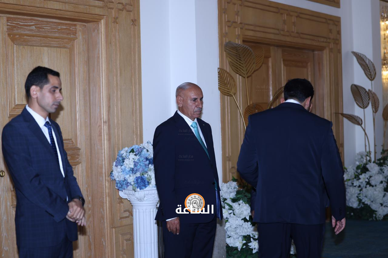 Madar Al-Saa Images 0.8460288330978236