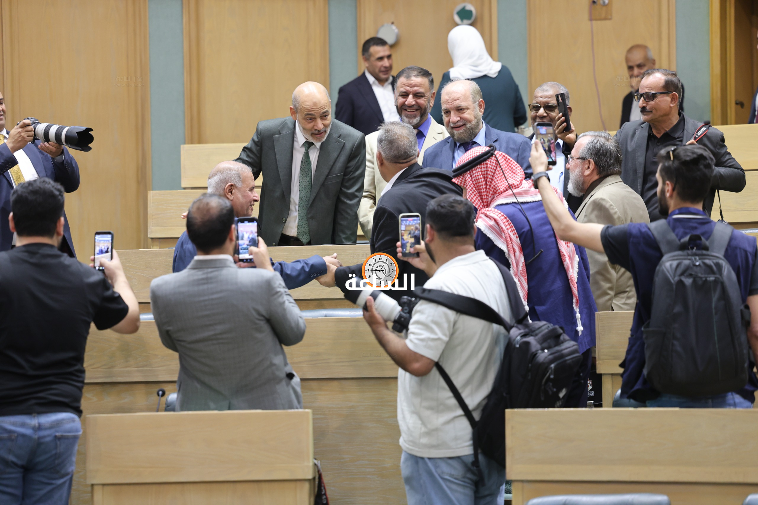 Madar Al-Saa Images 0.3959025030067539