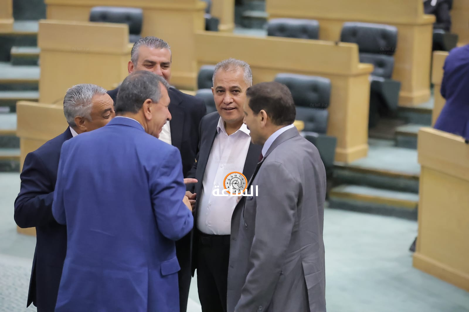 Madar Al-Saa Images 0.1675243669637132